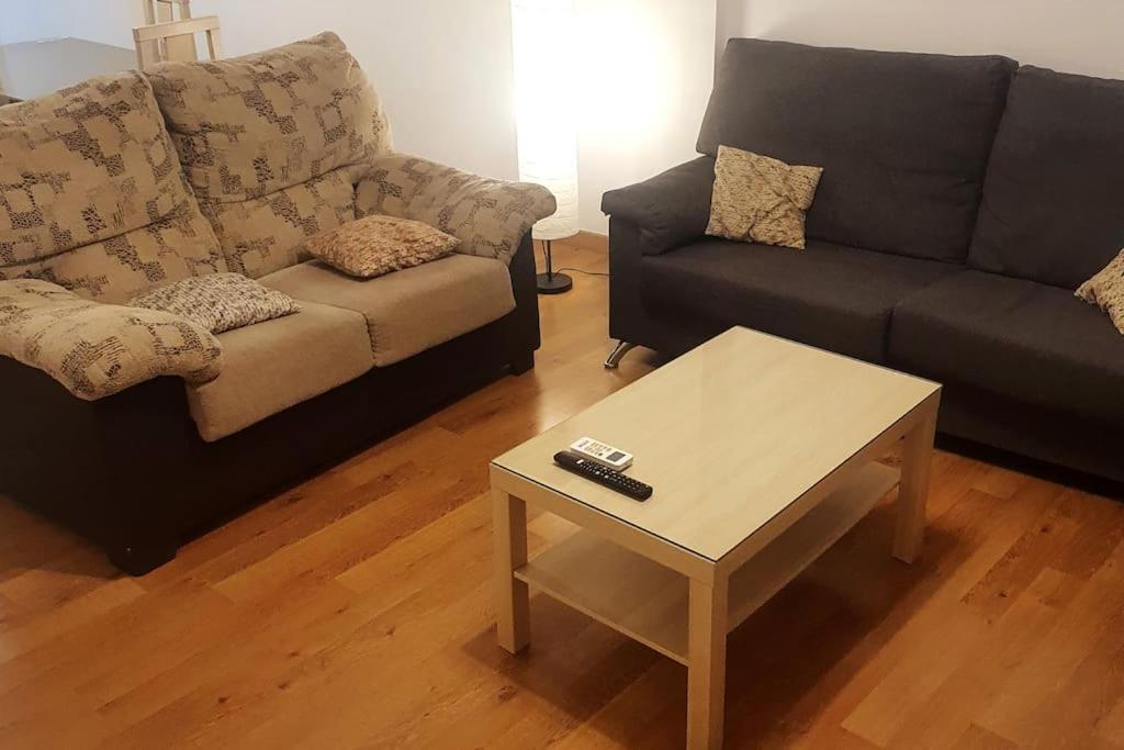 2F, Aire Acondic, 80M2, 2 Dormitorios, 4 Huespedes, Wifi Gratis La Línea de la Concepción Exteriör bild